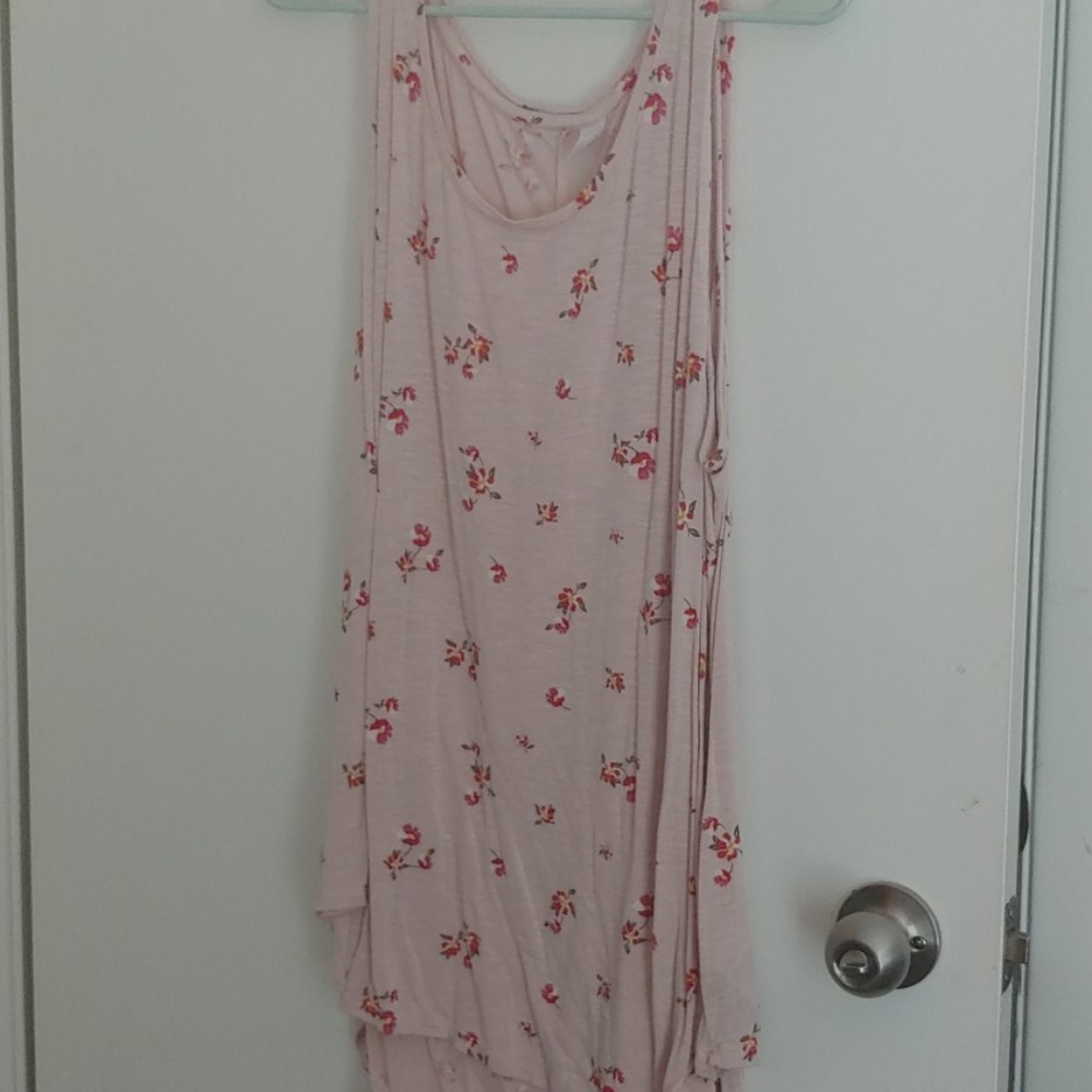 Woman's tank top, worn twice. Great condition stil